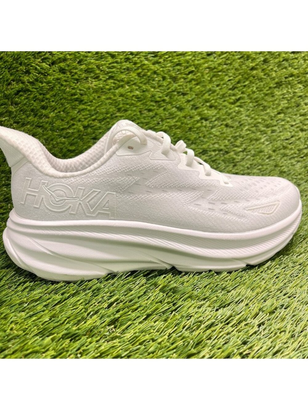 Hoka One One Clifton 9 Womens Size 8.5 White Athletic Running Shoes Sneakers